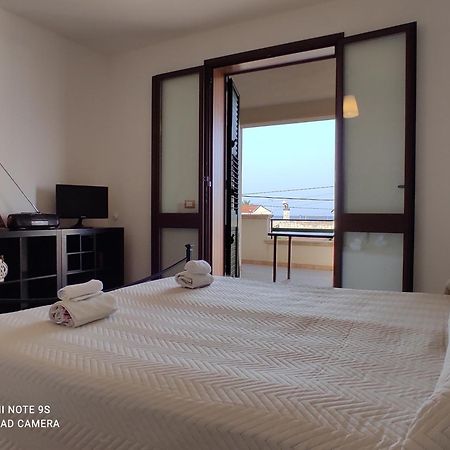 Rita'S Apt&Rooms Noto Esterno foto