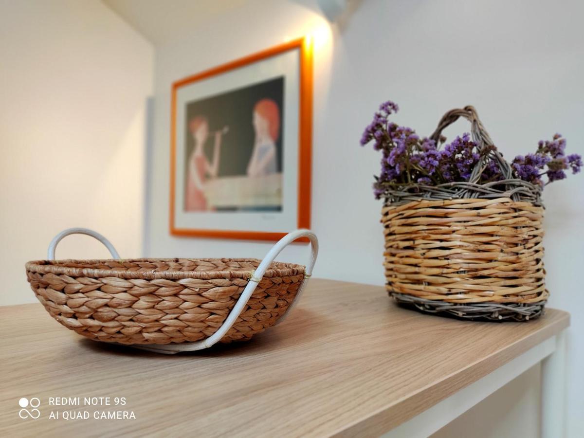 Rita'S Apt&Rooms Noto Esterno foto